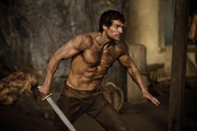 Ο Βρετανός ηθοποιός Henry Cavill που υποδύεται τον Θησέα