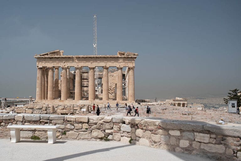 Ἀνοιξε η Ακρόπολη