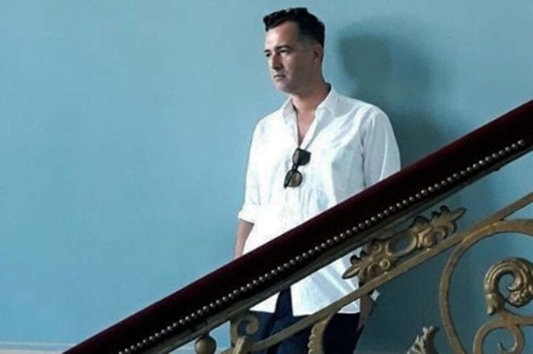 Ο Άγγελος Μπράτης άφησε μούσι