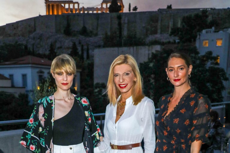 ΑΝΑΣΤΑΣΙΑ ΠΕΡΡΑΚΗ ΕΛΕΝΗ ΑΝΤΩΝΙΑΔΟΥ ΧΡΙΣΤΙΑΝΝΑ ΓΑΡΓΑΡΟΠΟΥΛΟΥ