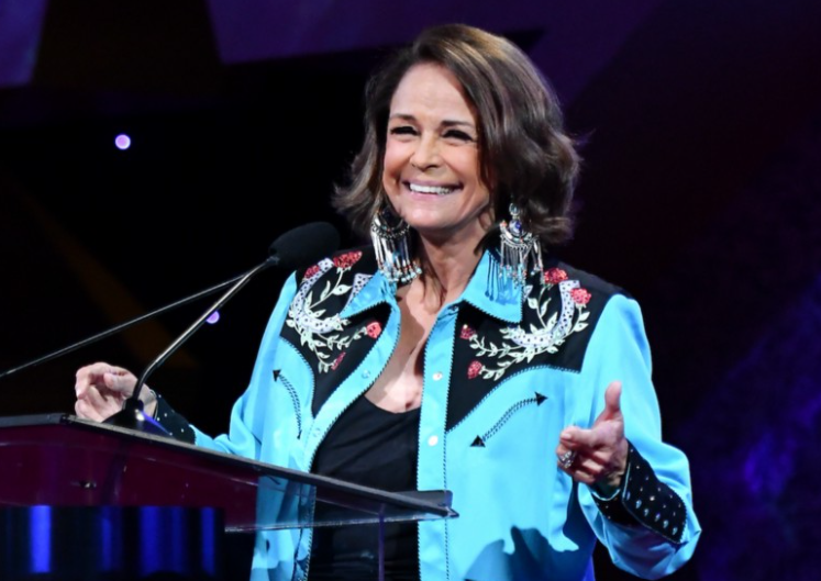 Κορίνα Τσοπέη: «Έκλαιγα και είχα αδυνατήσει όταν με άφησε»