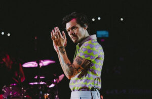 Harry Styles: Στις δέκα πιο εμπορικές περιοδείες το «Love on tour»