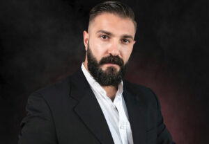 Παύλος Παπαδόπουλος: Ο νικητής του Power of Love κυκλοφορεί βιβλίο