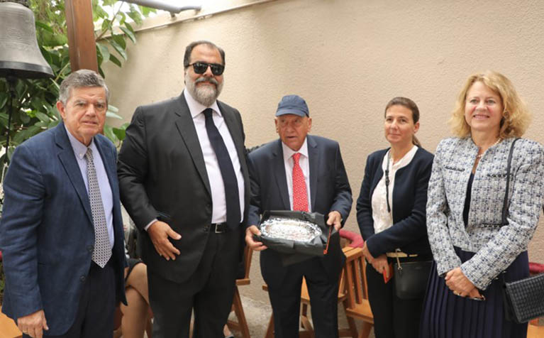 Νίκος Πατέρας: Στην τελετή χειροθεσίας του εφοπλιστή Γιώργου Προκοπίου