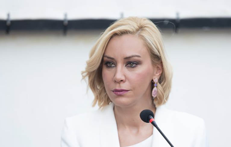 Αντριάνα Παρασκευοπούλου: «Κατάφερα πολλά μόνη μου, χωρίς γνωριμίες»