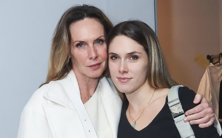 Θέατρο Άλφα: Πρεμιέρα παράστασης «Φακντ-απ»