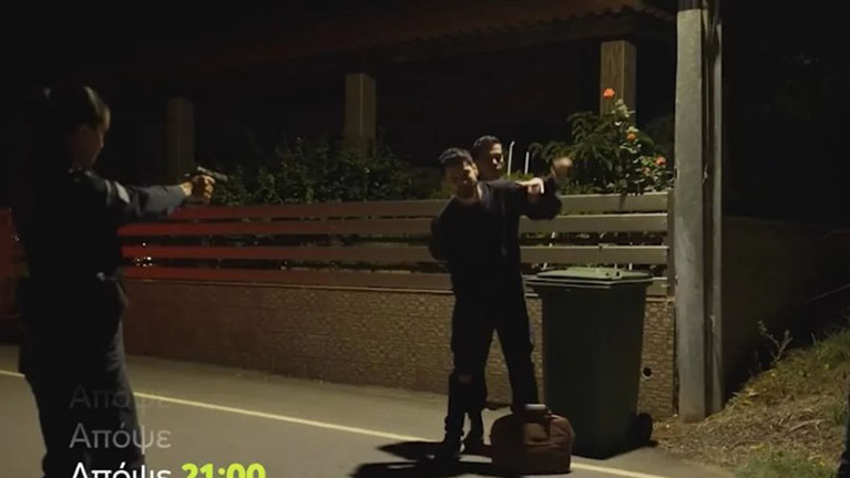 H Γη της Ελιάς: Ο Ισίδωρος αφήνει τα χρήματα σε ερημικό σημείο