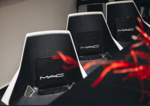 H MAC Cosmetics Greece υψώνει τη φωνή του προγράμματος VIVA GLAM