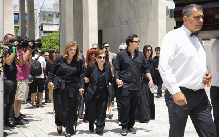 Κηδεία Δέσποινας Στυλιανοπούλου: Θλίψη στο τελευταίο αντίο