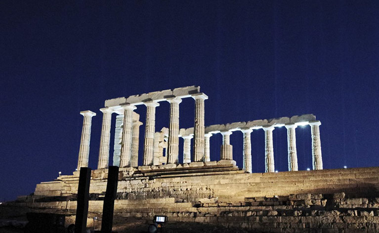 Σούνιο: Φωταγωγήθηκε ο ναός του Ποσειδώνα