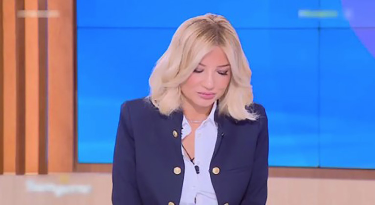 Σε σοκ η Φαίη Σκορδά: Δεν μπόρεσε να εκφωνήσει την είδηση στον αέρα
