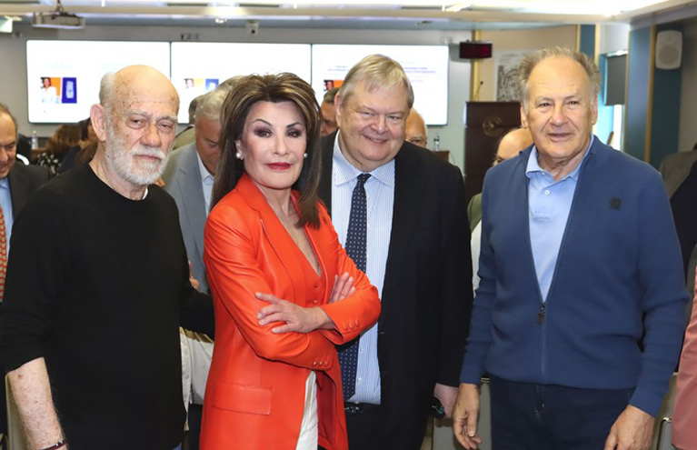 Αγγελοπούλου: Σε παρουσίαση βιβλίου για τους Ολυμπιακούς του 2004