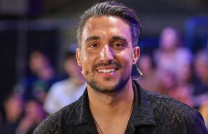 Σάκης Κατσούλης: Η νέα θεραπεία μετά τη διάγνωση με αιφνίδια βαρηκοΐα