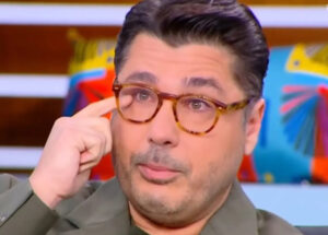 Λάμπρος Κωνσταντάρας: Έμαθα για τον θάνατο του πατέρα μου από τηλεφώνο