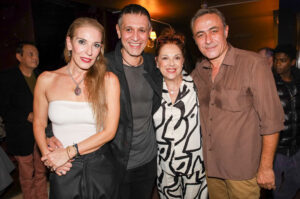 Cancel: Πλήθος κόσμου στην μεταμεσονύκτια πρεμιέρα της παράστασης