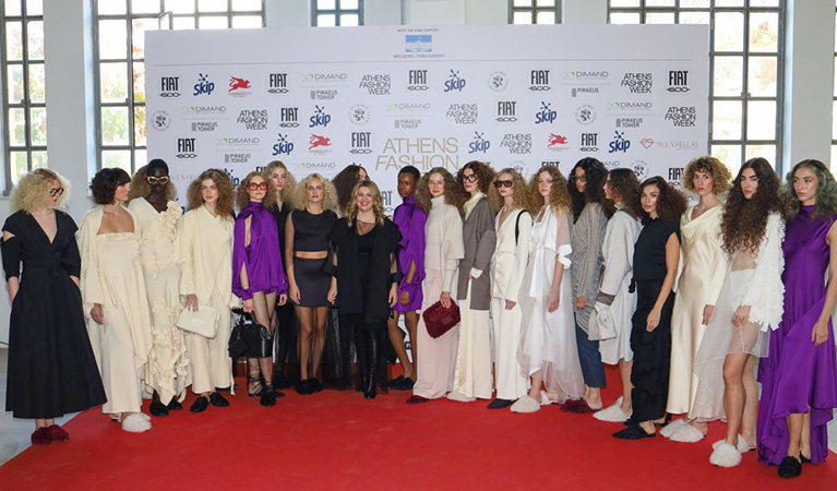 Athens Fashion Week: Επίδειξη μόδας της Ιωάννας Κουρμπέλα