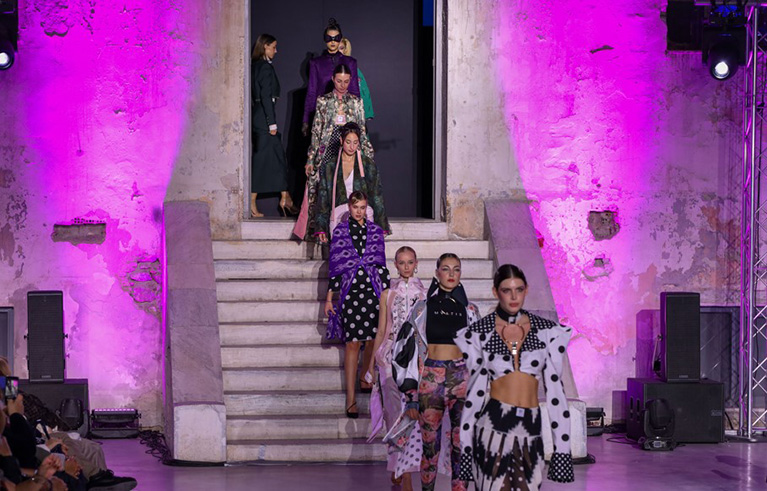 Athens Fashion Week: Όσα έγιναν στην δεύτερη ημέρα της εβδομάδας μόδας