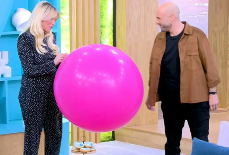 Κατερίνα Καινούργιου: Το ροζ μπαλόνι και η ατάκα όλο νόημα