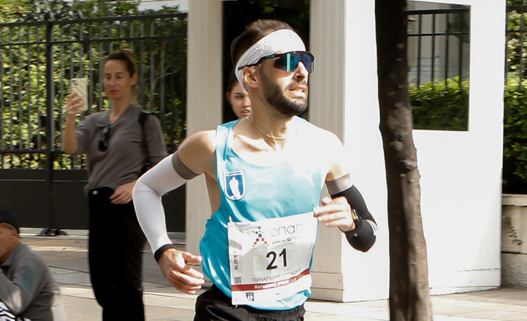 42ος Αυθεντικός Μαραθώνιος: Ο Παναγιώτης Καραΐσκος τερμάτισε πρώτος