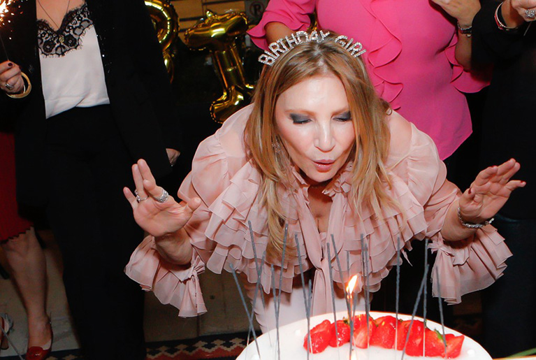 Γενέθλια Έφης Παπαστύλου: «Βραδιά προσφοράς» αφιερωμένη στα παιδιά