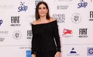 Κατερίνα Διδασκάλου: Βανδάλισαν αφίσα και αφαίρεσαν το πρόσωπό της