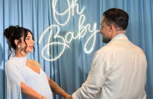 Ρουμελιώτη – Κατσούλης: Το baby shower πριν τον ερχομό του γιου τους