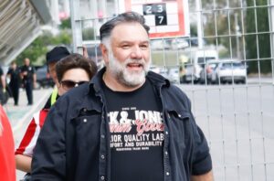Γρηγόρης Αρναούτογλου: Περιπέτεια υγείας για τον γνωστό παρουσιαστή