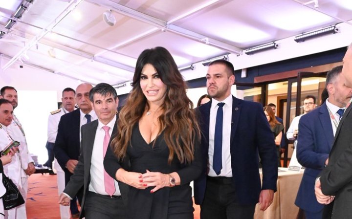 Economist: 30ή Συζήτηση στρογγυλής τραπέζης με την ελληνική κυβέρνηση