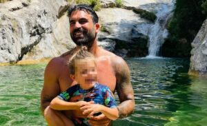 Δημήτρης Αλεξάνδρου: Στην Κύθνο με τον Πάρη και τη Ρία Ελληνίδου