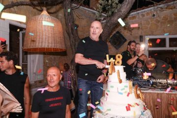 Alekos Bar: Μια λαμπερή βραδιά για τα 48 χρόνια του θρυλικού