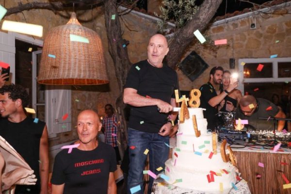 Alekos Bar: Μια λαμπερή βραδιά για τα 48 χρόνια του θρυλικού