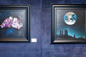 Κοσμοσυρροή στο Κολωνάκι για την έκθεση του ζωγράφου Άγγελου