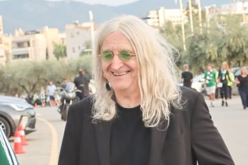 Νίκος Καρβέλας: «Δυστυχώς δεν έχω πάρει κανένα ναρκωτικό στη ζωή μου»