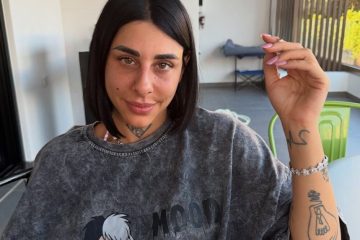 Super Κική: Έμεινε 7 ώρες εγκλωβισμένη στο αεροπλάνο –«Επικρατεί χάος»