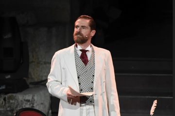 Δημήτρης Λάλος για το «Μια νύχτα μόνο»: «Θα γίνω χαλί να με πατήσει»