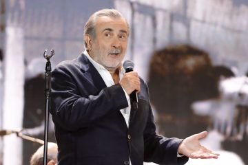 lazopoulos Λάκης Λαζόπουλος: «Δεν ετοιμάζω τίποτα, όλα τα ετοιμάζει η κυβέρνηση»