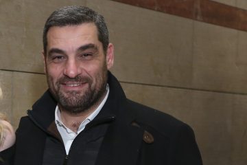Μάνος Νιφλής: Θα αντικαταστήσει τον Γιώργο Παπαδάκη στον ΑΝΤ1;