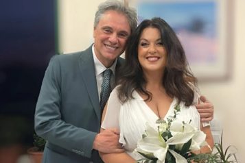 Οδυσσέας Σταμούλης: Παντρεύτηκε τη σύντροφό του με πολιτικό γάμο