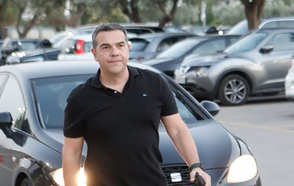 Αλέξης Τσίπρας: Παραιτήθηκε από βουλευτής του ΣΥΡΙΖΑ