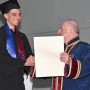 Κωνσταντής Τζολάκης: Πήρε πτυχίο από το Πανεπιστήμιο Πειραιά!
