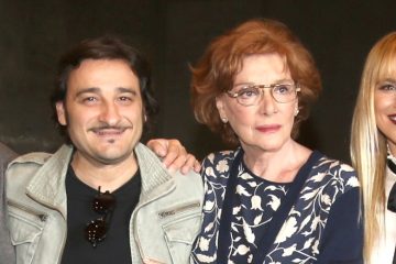 Χαραλαμπόπουλος: Ο συγκινητικός αποχαιρετισμός από σκηνής στη Κοντού