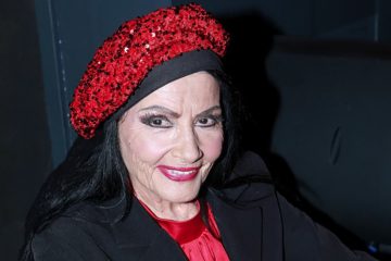 Ζωζώ Σαπουντζάκη: «Μου έγινε πρόταση να κατέβω στις εκλογές»